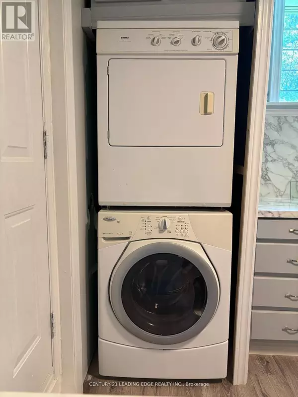 Oshawa (o'neill), ON L1G2J2,533 ARNHEM DRIVE