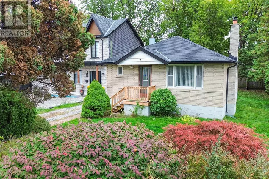 9 EUCLID AVENUE, Toronto (highland Creek), ON M1C1J7