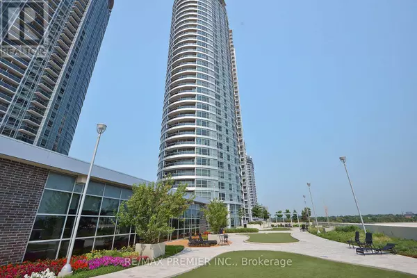 135 Village Green SQ #318, Toronto (agincourt South-malvern West), ON M1S0L1