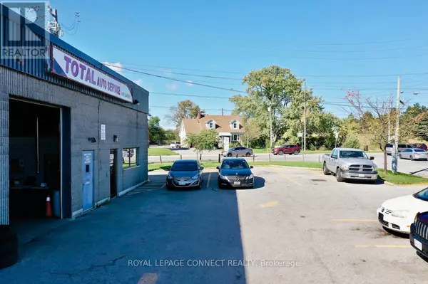 Toronto (centennial Scarborough), ON M1C2A6,518 Centennial RD North #1