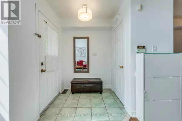 Ajax (northwest Ajax), ON L1T4G3,97 MCSWEENEY CRESCENT