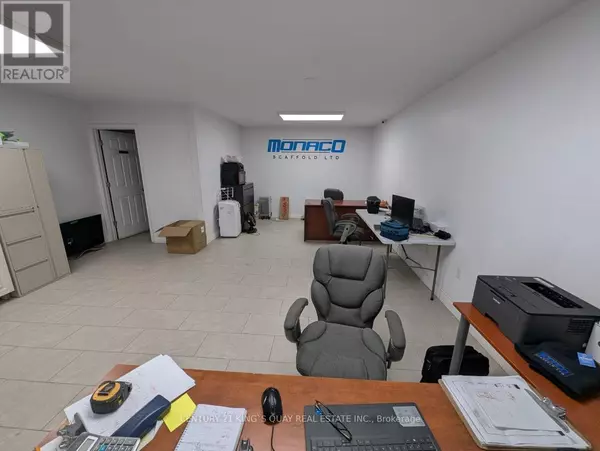 Toronto (wexford-maryvale), ON M1R2T6,38 Metropolitan RD #7