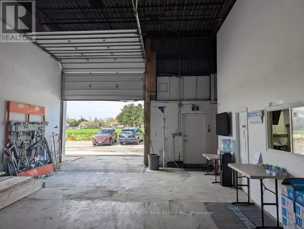 Toronto (wexford-maryvale), ON M1R2T6,38 Metropolitan RD #7