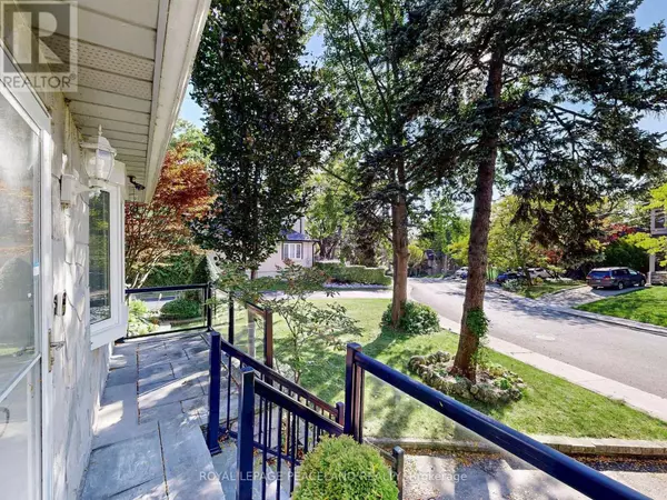 Toronto (cliffcrest), ON M1M2J5,139 SCARBORO CRESCENT