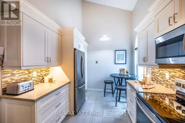 Clarington (courtice), ON L1E1S8,1655 Nash RD #C3