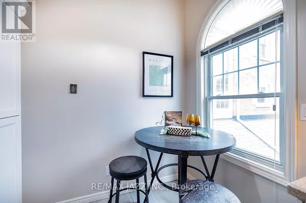 Clarington (courtice), ON L1E1S8,1655 Nash RD #C3