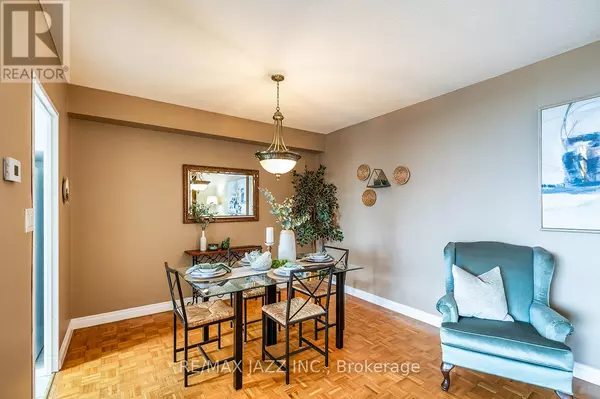 Ajax (central West), ON L1S6B4,92 Church ST South #PH 4