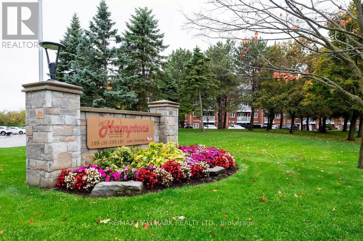 Ajax (south West), ON L1S7H8,193 West Lake Driveway DR West #201