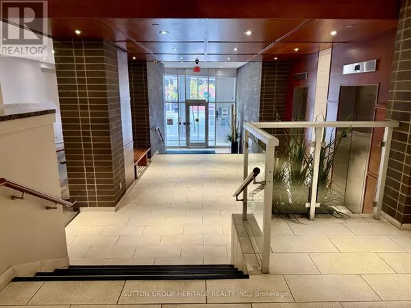 Oshawa (o'neill), ON L1G6R2,44 Bond ST West #902