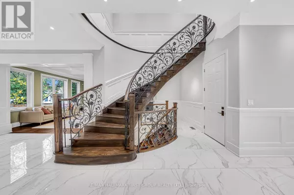 Toronto (highland Creek), ON M1C5G3,33 STARFIRE DRIVE