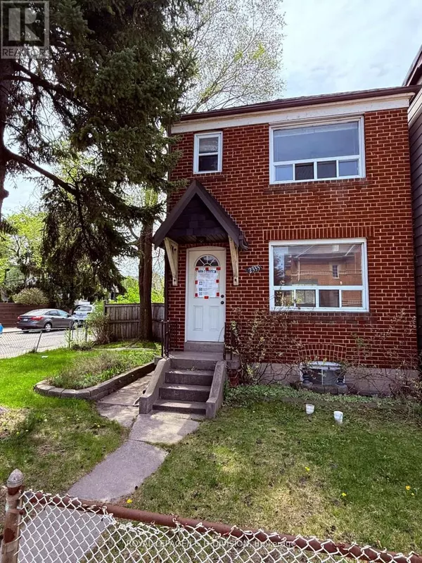 Toronto (east End-danforth), ON M4E2E5,2333 GERRARD STREET E