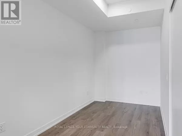 Toronto (south Riverdale), ON M4E0E4,150 Logan AVE #510