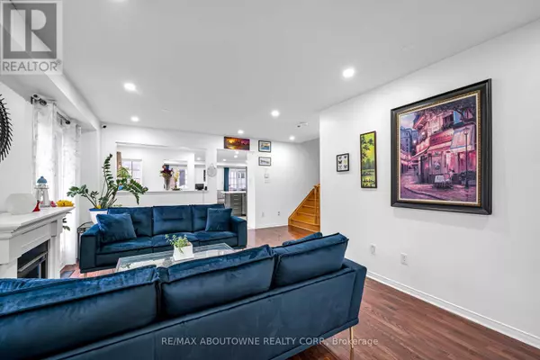 Ajax (south East), ON L1S0A4,303 PORTE ROAD