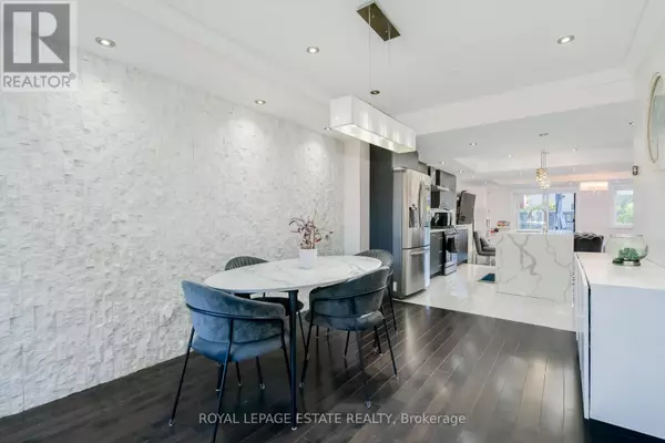 Toronto (birchcliffe-cliffside), ON M1N3L3,MAIN & UPPER - 141 SOUTH EDGELY AVENUE