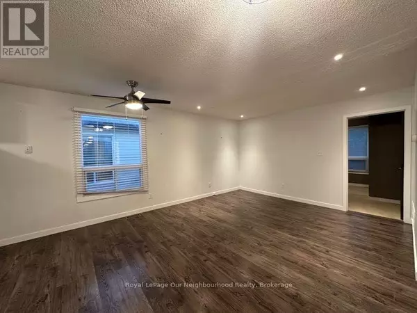 Clarington (courtice), ON L1E1M5,26 Hartsfield DR #1