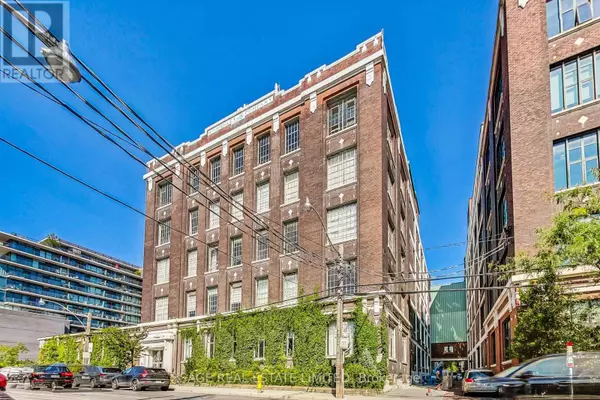 Toronto (south Riverdale), ON M4M2S1,245 Carlaw AVE #102A