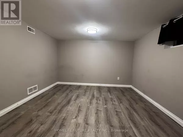 1239 Somerville ST #Bsmt, Oshawa (centennial), ON L1G4L1