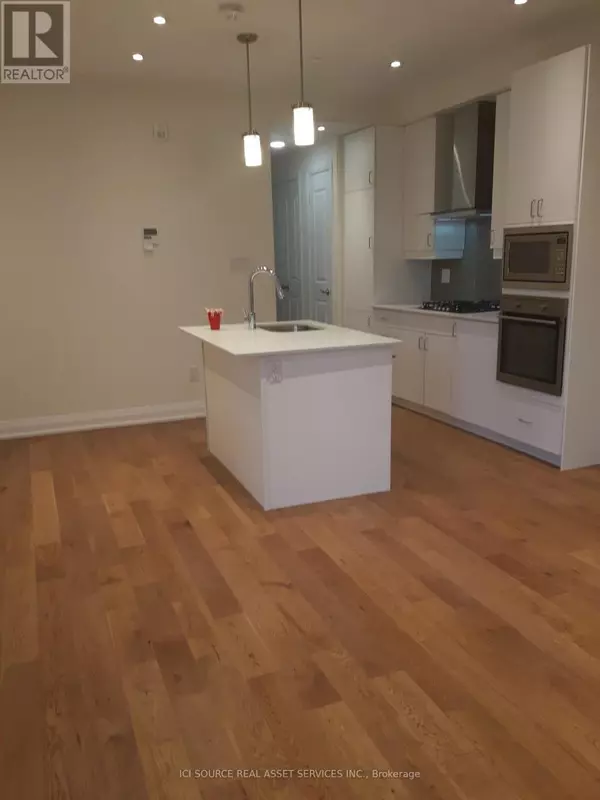 200 Woodbine AVE #208, Toronto (the Beaches), ON M4L3P2