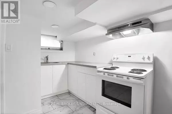 Oshawa (central), ON L1G5C4,210 Mary ST North #Bsmt