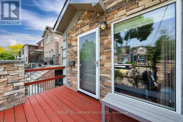 Toronto (woodbine-lumsden), ON M4C5J7,169 KING EDWARD AVENUE