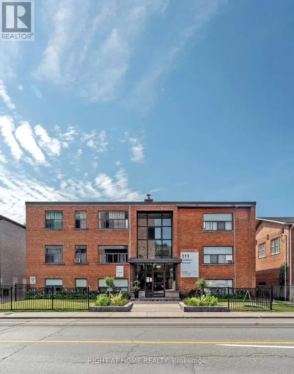 111 Cosburn AVE #1, Toronto (danforth Village-east York), ON M4J2L1