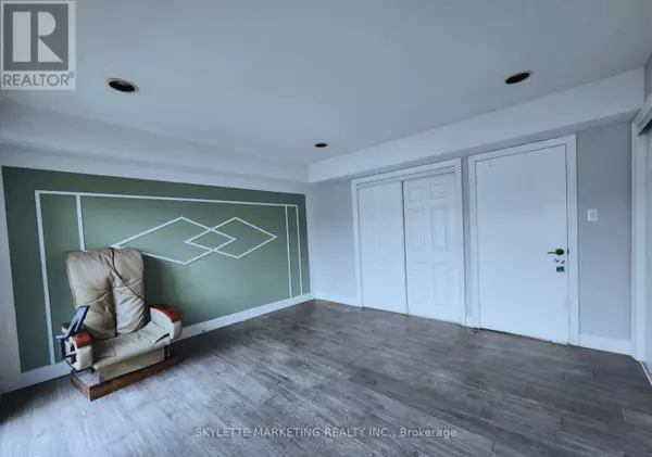 Toronto (agincourt South-malvern West), ON M1S1B8,6 Dowry ST #7