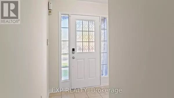 Ajax (northwest Ajax), ON L1T5A1,54 TOZER CRESCENT