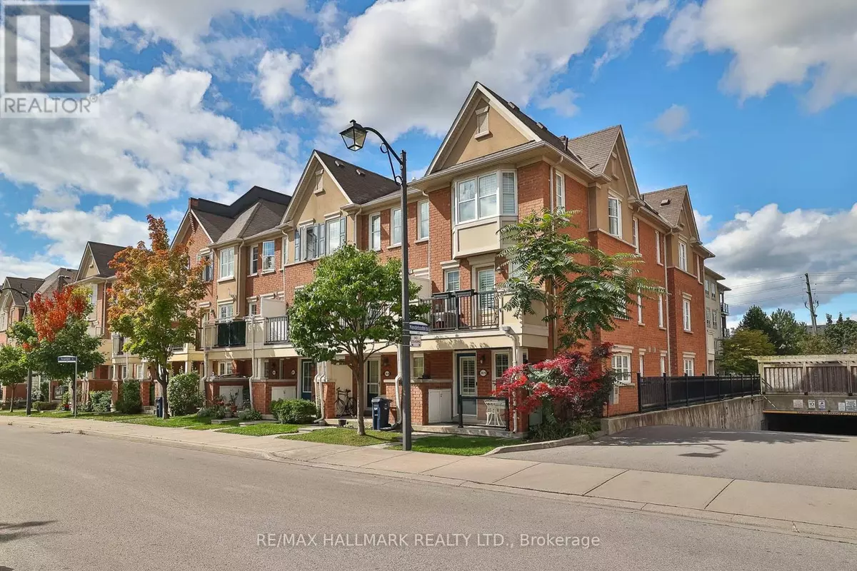 Toronto (clairlea-birchmount), ON M1L0G8,30 Mendelssohn ST #9