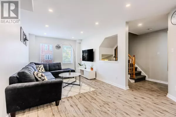 Whitby (downtown Whitby), ON L1N9M6,98 ASPEN PARK WAY