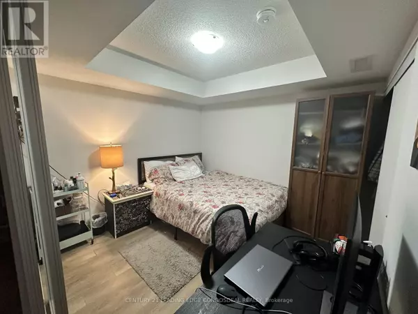 Toronto (woburn), ON M1H2Y5,20 Meadowglen PL #325