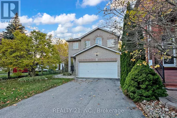 Toronto (scarborough Village), ON M1M1L5,74 BRINLOOR BOULEVARD