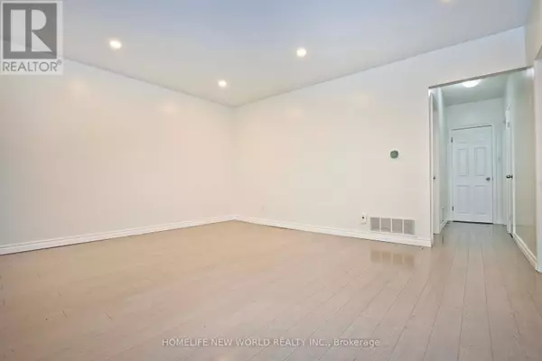 Ajax (south East), ON L1S2S1,49 THORNCROFT CRESCENT