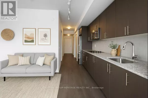 Oshawa (windfields), ON L1L0R5,2550 Simcoe ST North #PH3