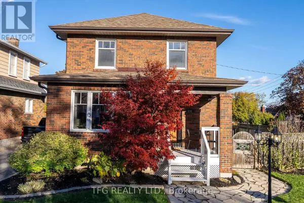 Oshawa (o'neill), ON L1G5W6,131 ROXBOROUGH AVENUE