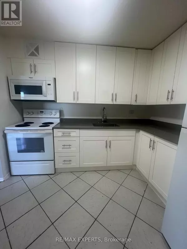 Oshawa (lakeview), ON L1J1P5,123 Bloor ST West #307