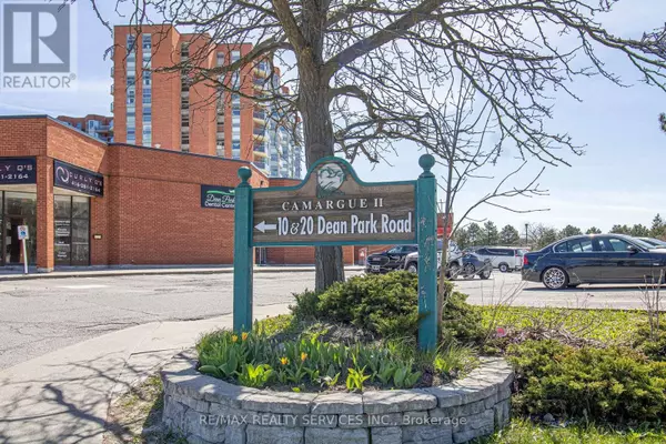 Toronto (rouge), ON M1B3H1,30 Dean Park RD #20