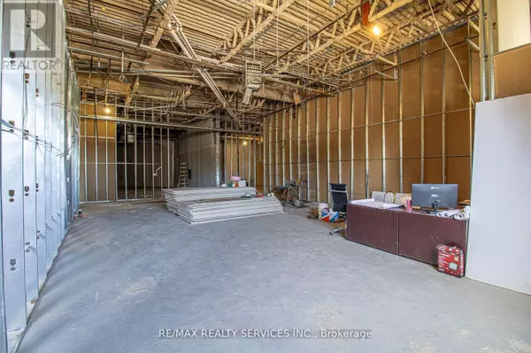 30 Dean Park RD #9, Toronto (rouge), ON M1B3H1