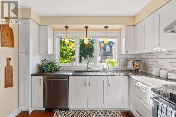 Toronto (rouge), ON M1C5C7,6400 Lawrence AVE East #16