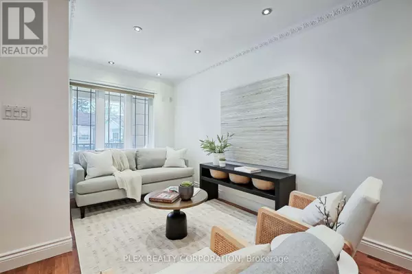 Toronto (greenwood-coxwell), ON M4L3B2,192 COXWELL AVENUE