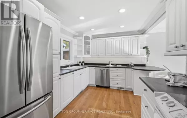 Ajax (south West), ON L1S3X4,39 ANSTEAD CRESCENT