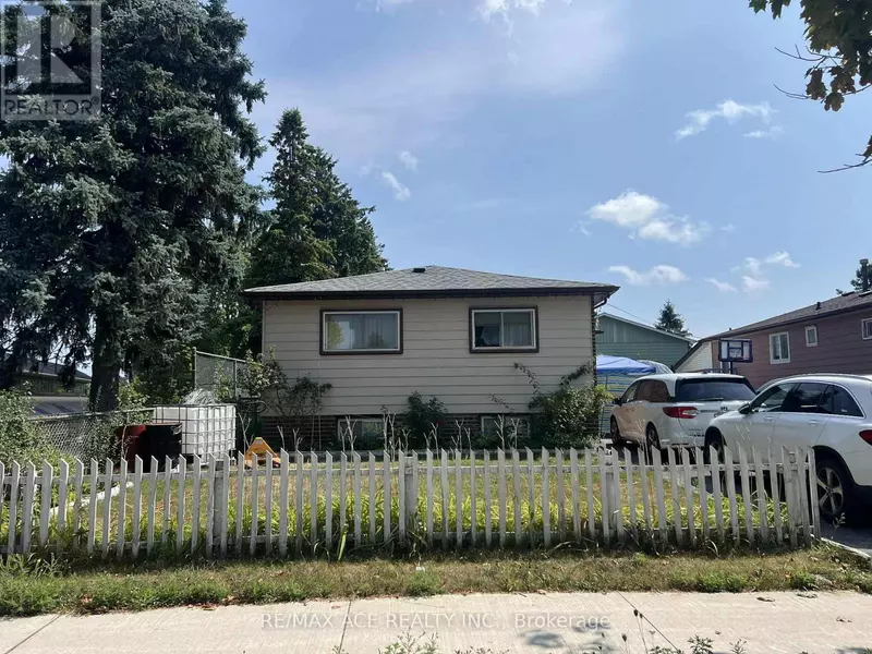 33 CROW TRAIL, Toronto (malvern), ON M1B1X6