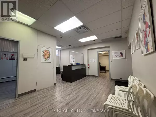 Oshawa (mclaughlin), ON L1J8P3,300 King ST West #108