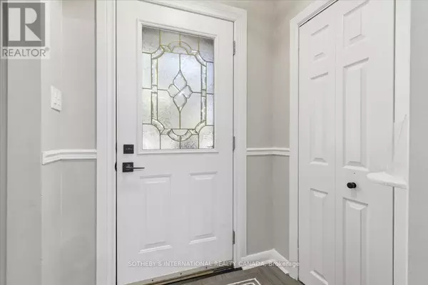 Ajax (south East), ON L1S2L2,10 ROOSEVELT AVENUE