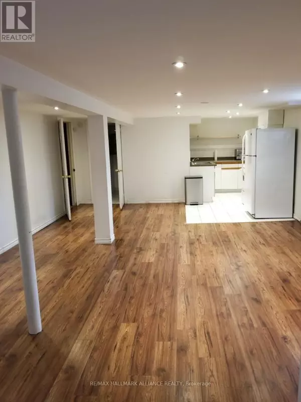 Ajax (south East), ON L1S1N6,94 Hurley RD #Lower