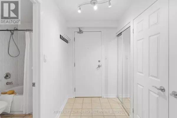 Clarington (bowmanville), ON L1C5N3,90 Aspen Springs DR #304