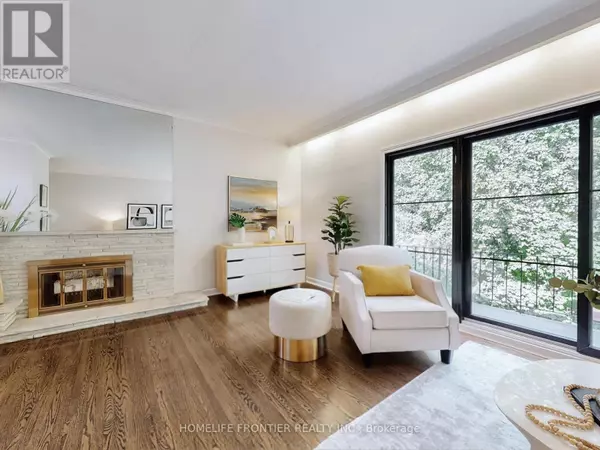 Toronto (woburn), ON M1J3A7,52 Landfair CRES #Upper