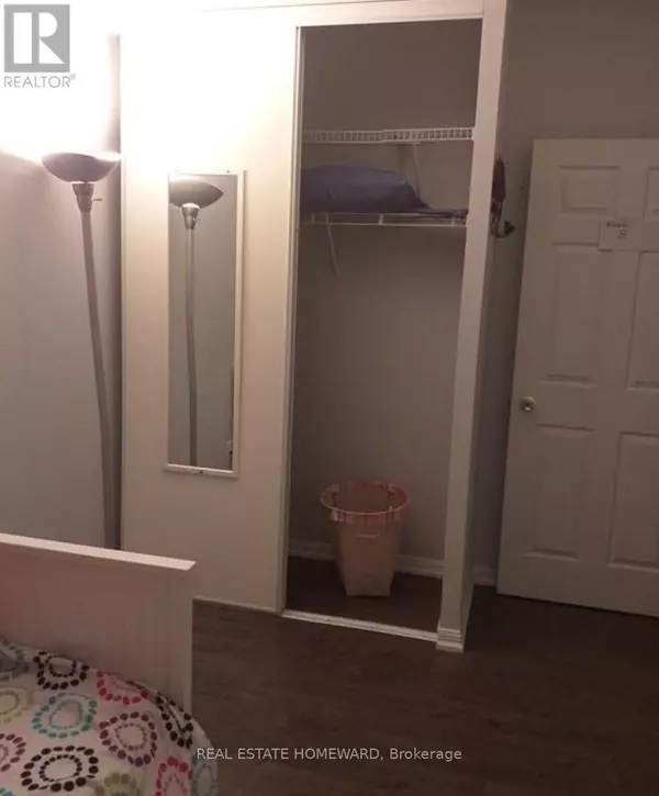 Toronto (woburn), ON M1H3H5,PH305- ROOMB - 18 LEE CENTRE DRIVE