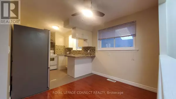 1206 Wakefield CRES #Main, Oshawa (donevan), ON L1H1V9