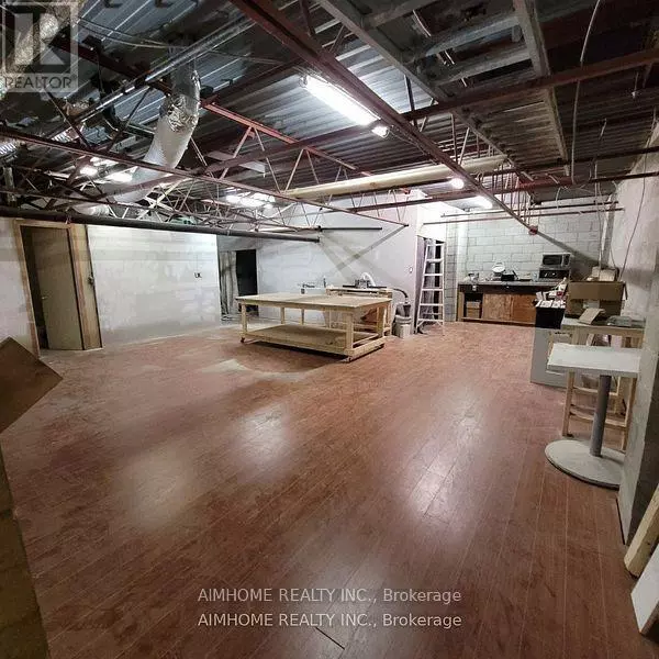 Toronto (rouge), ON M1B5S5,87 Thornmount DR #15