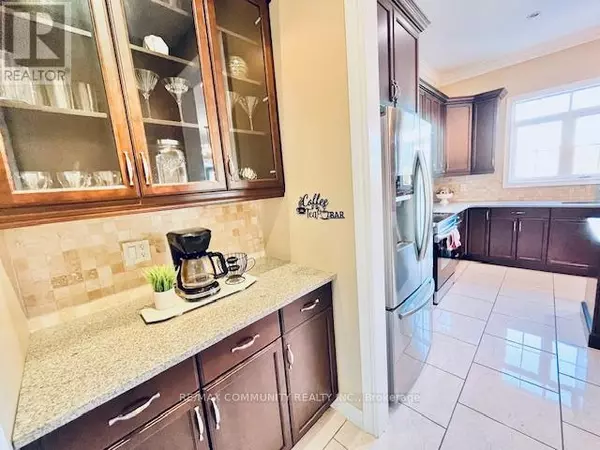 Ajax (northeast Ajax), ON L1Z0B8,59 MUSCAT CRESCENT